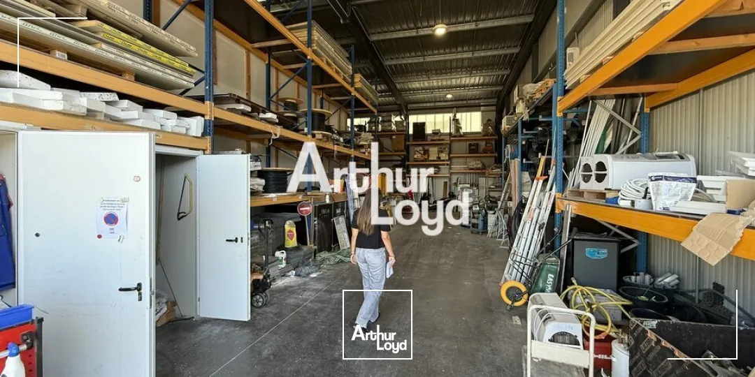 À LOUER - LOCAL D'ACTIVITÉ DE 507 m² AVEC 1500 m² DE TERRAIN 