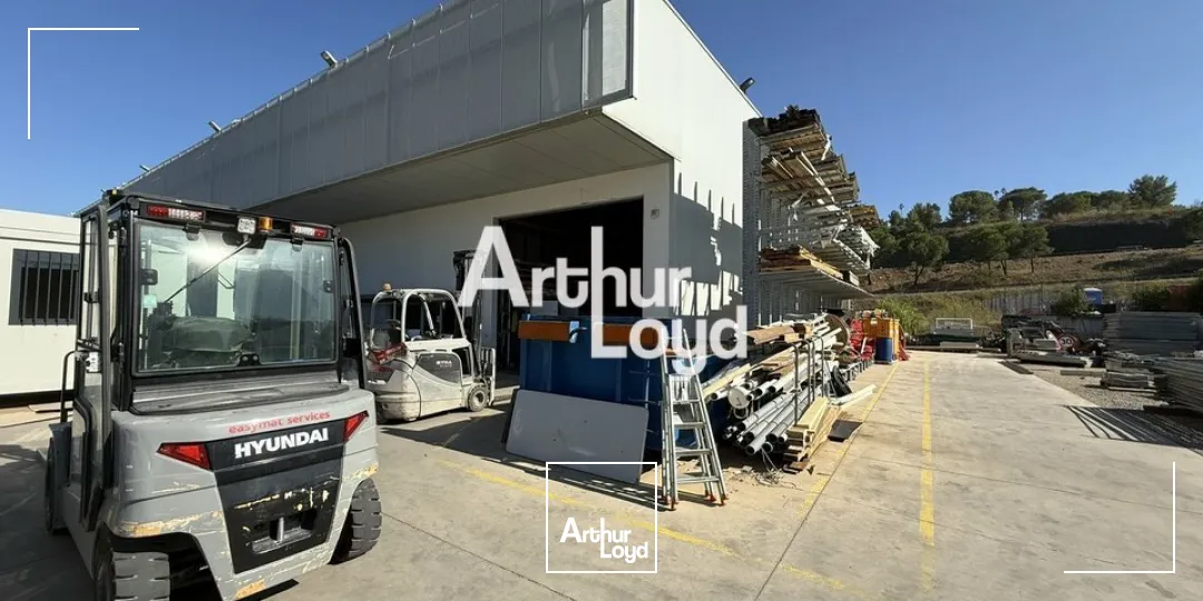 À LOUER - LOCAL D'ACTIVITÉ DE 507 m² AVEC 1500 m² DE TERRAIN 