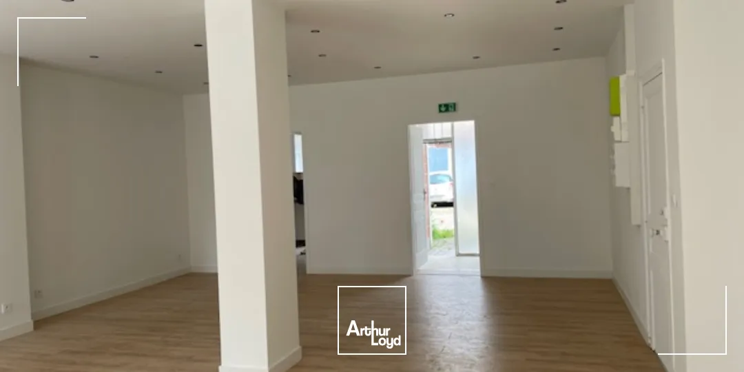 LOCAL COMMERCIAL LUMINEUX - 60 m2 - A LOUER - SOISSONS