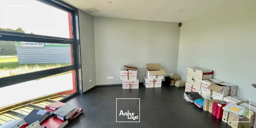 Locaux d'activité à vendre à MARTIN EGLISE 76370