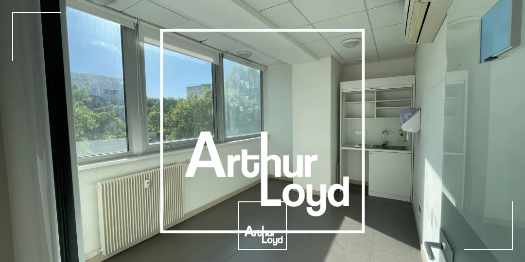 Bureaux disponibles à louer - Centre ville - entrée de ville - avec parking - Nîmes