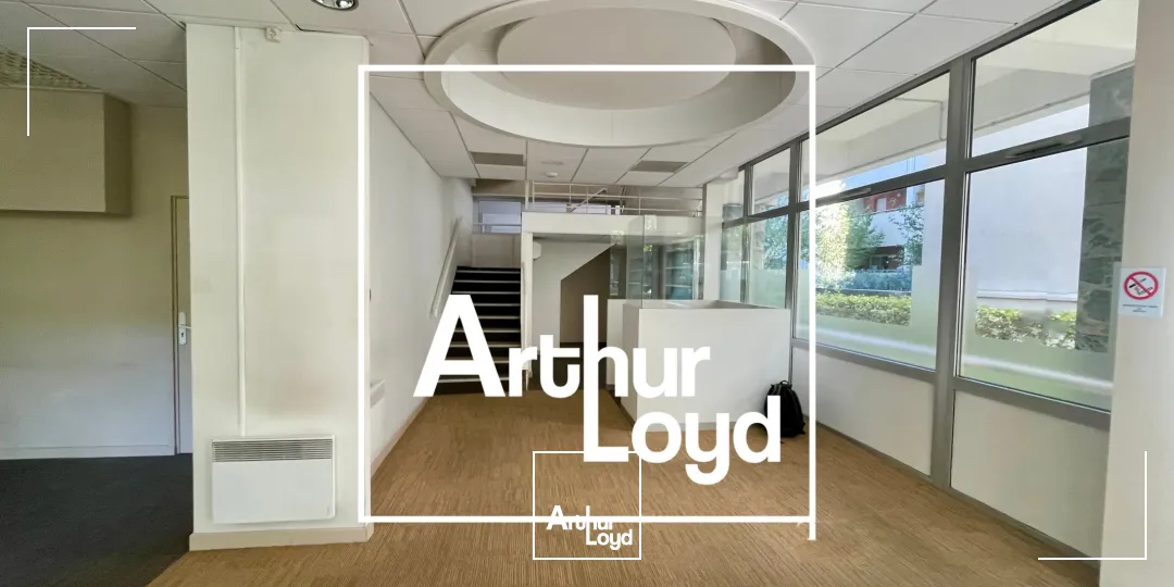 Bureaux disponibles à louer - Centre ville - entrée de ville - avec parking - Nîmes