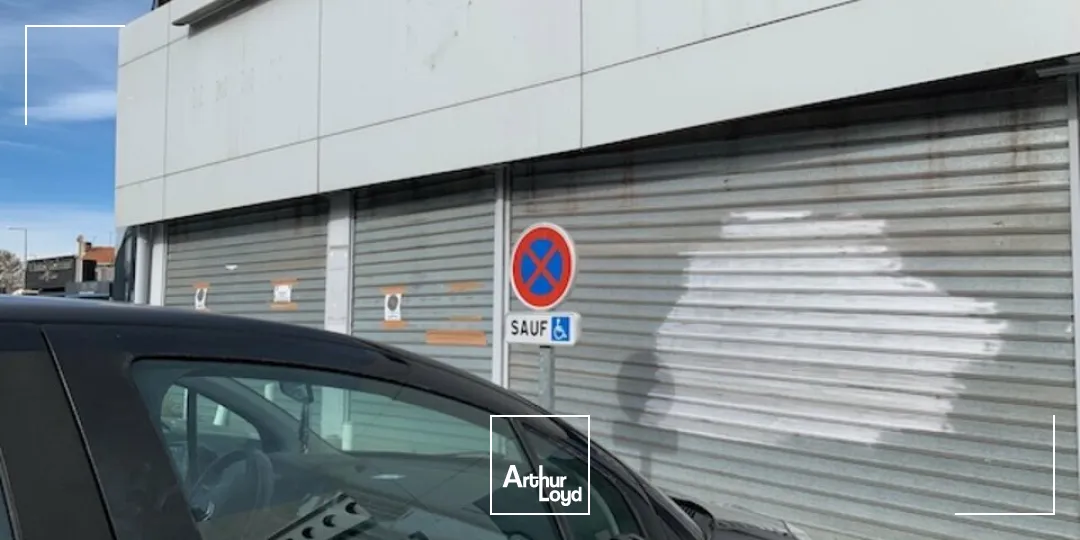 Local à louer Avignon axe principal entrant d'Avignon