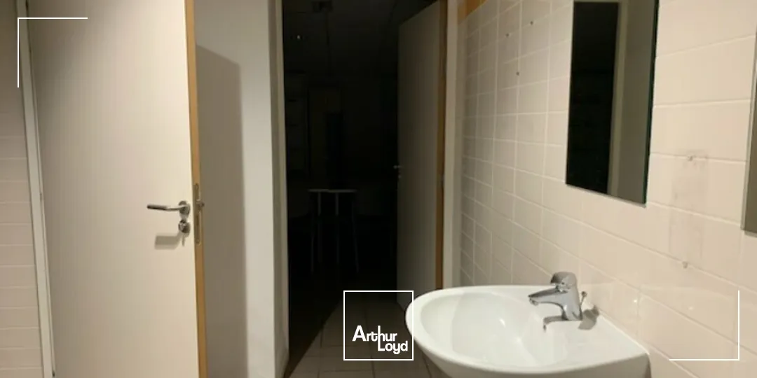 Local à louer Avignon axe principal entrant d'Avignon