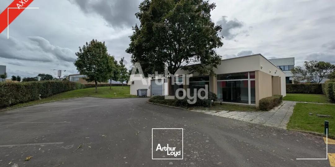 PACE - LOCAL D'ACTIVITE A LOUER - 350 M² AVEC BELLE VISIBILITE