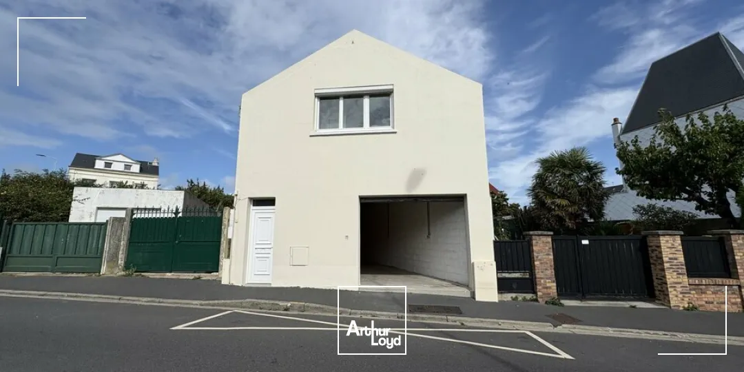 A VENDRE - MURS LIBRES - ATELIER DE 130 M2 + APPARTEMENT 