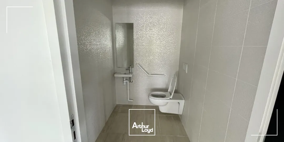 Bureaux à louer à MONT SAINT AIGNAN 76130