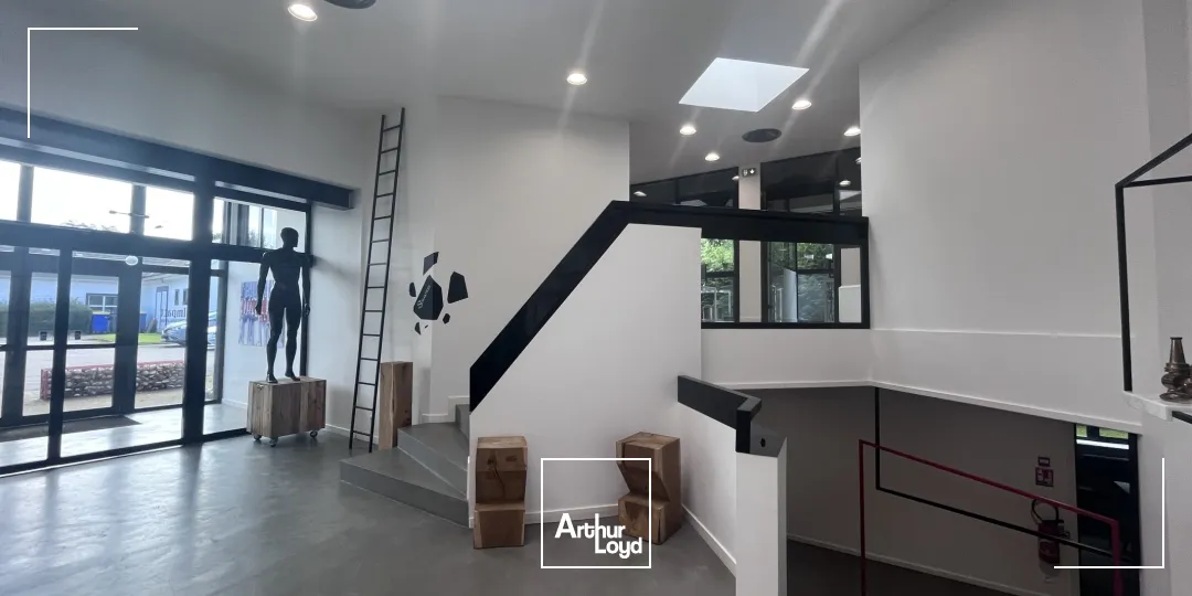 Bureaux à louer à MONT SAINT AIGNAN 76130