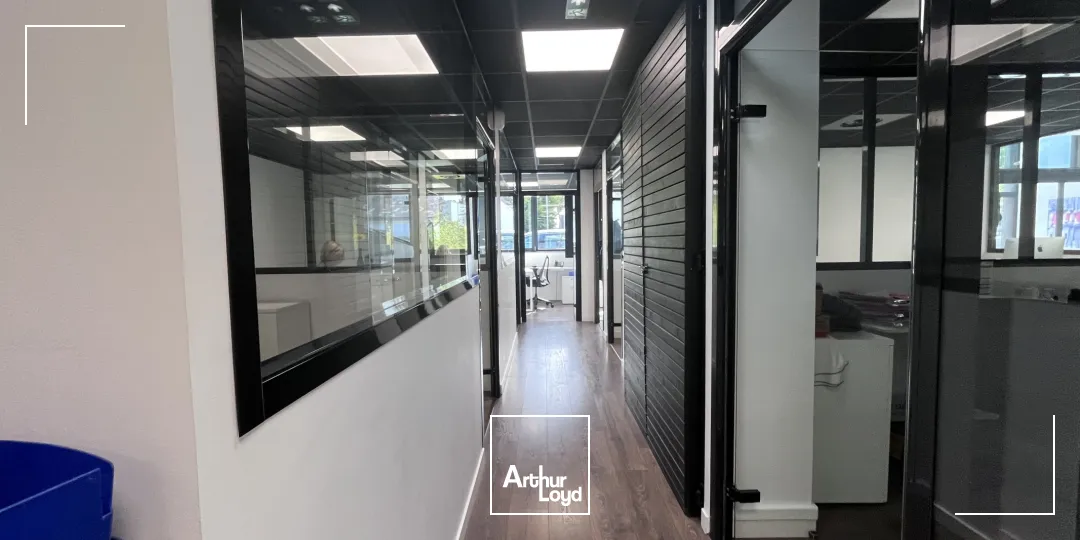 Bureaux à louer à MONT SAINT AIGNAN 76130