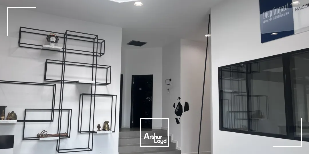 Bureaux à louer à MONT SAINT AIGNAN 76130