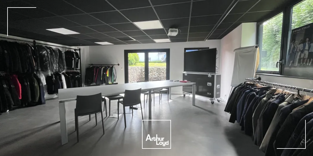 Bureaux à louer à MONT SAINT AIGNAN 76130