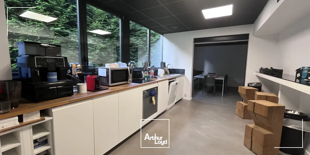 Bureaux à louer à MONT SAINT AIGNAN 76130