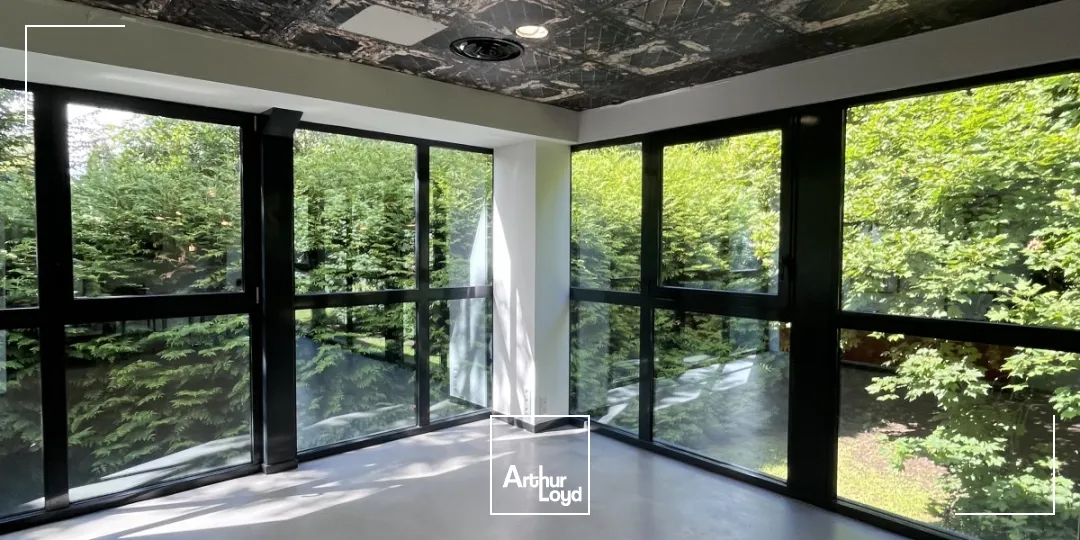 Bureaux à louer à MONT SAINT AIGNAN 76130