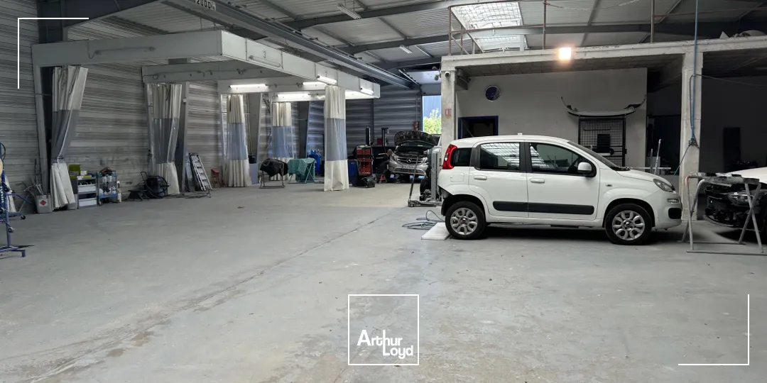 A louer bâtiment d'activité à ST Herblain