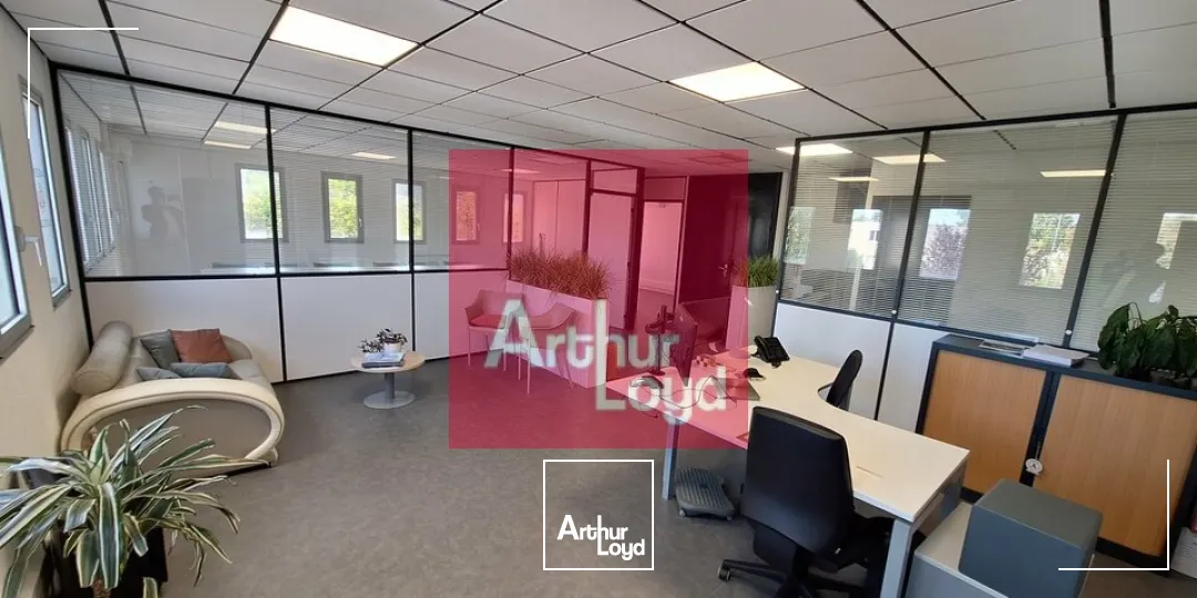 CLERMONT-FERRAND ZI BREZET A LOUER BUREAUX 130 M²