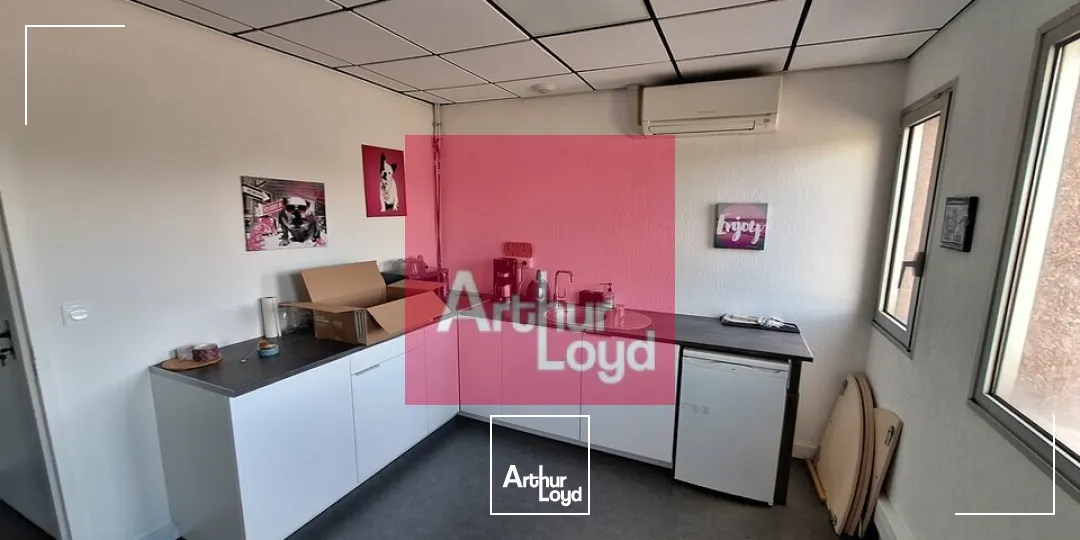 CLERMONT-FERRAND ZI BREZET A LOUER BUREAUX 130 M²