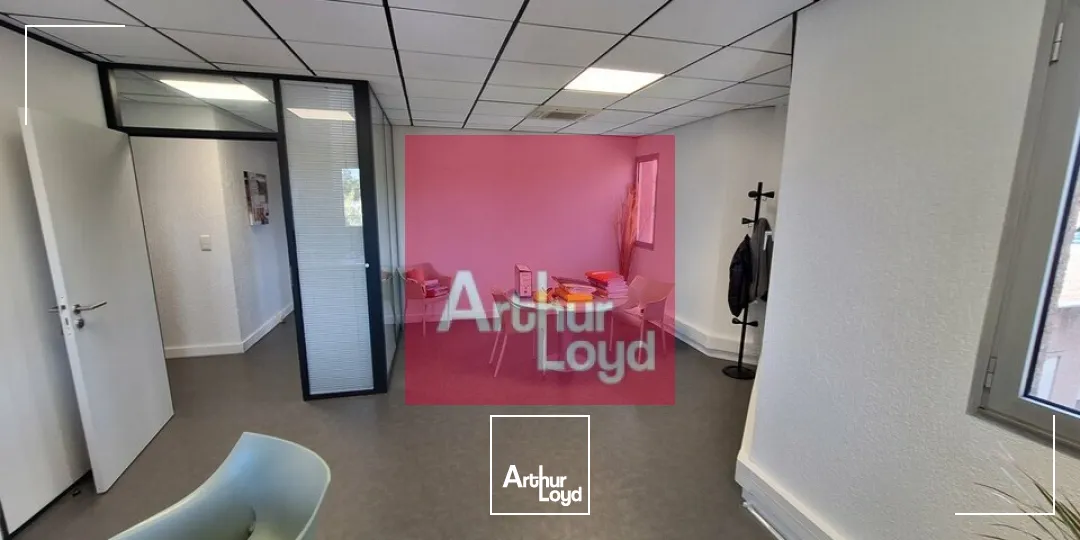 CLERMONT-FERRAND ZI BREZET A LOUER BUREAUX 130 M²