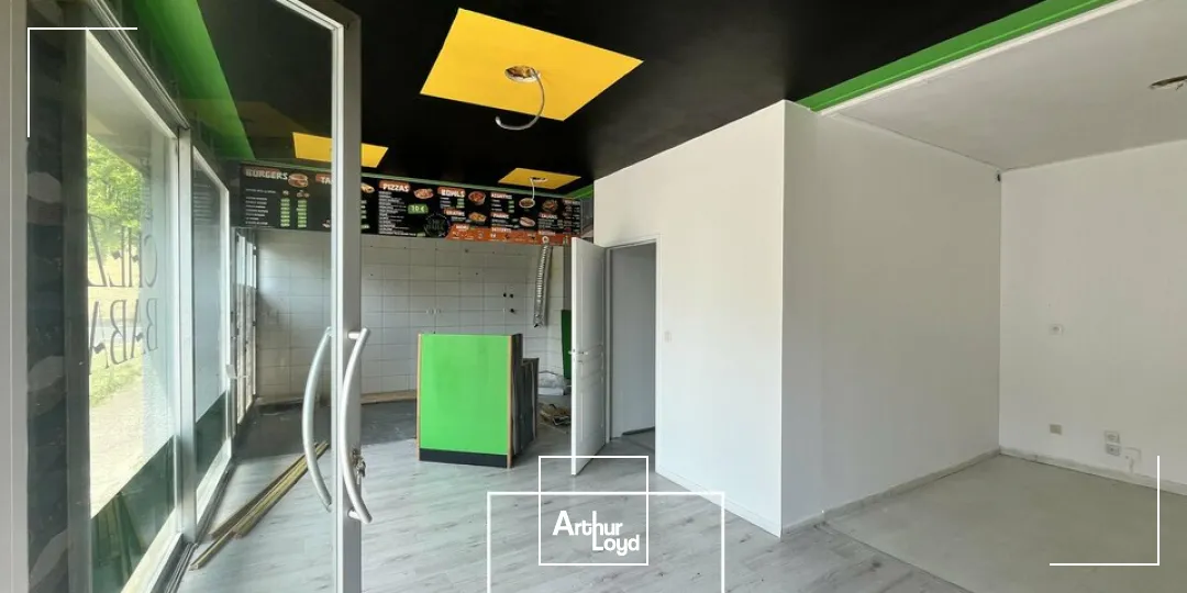 Local commercial 80m2 - Parking et accès PMR - Quartier Leclerc