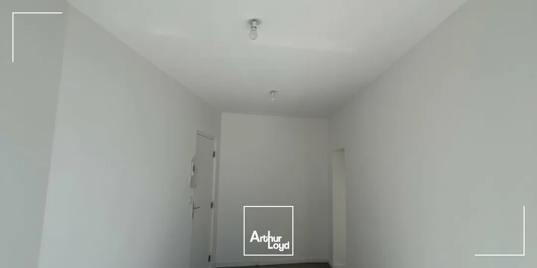 BUREAUX CLÉS EN MAIN AU CUR DE CHAMPDENIERS  IDÉAL PROFESSION LIBÉRALE !