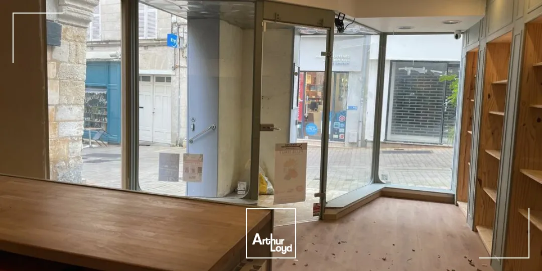 A louer local commercial Niort centre