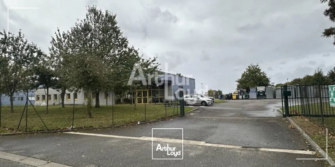 ST JEAN SUR VILAINE - LOCAL D'ACTIVITE A LOUER - 755 M²