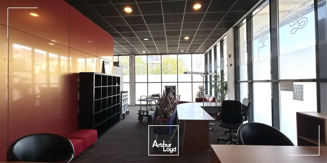 EXCLUSIVITÉ - Bâtiment mixte activités/bureaux à vendre de 1 186 m² environ - Bègles 