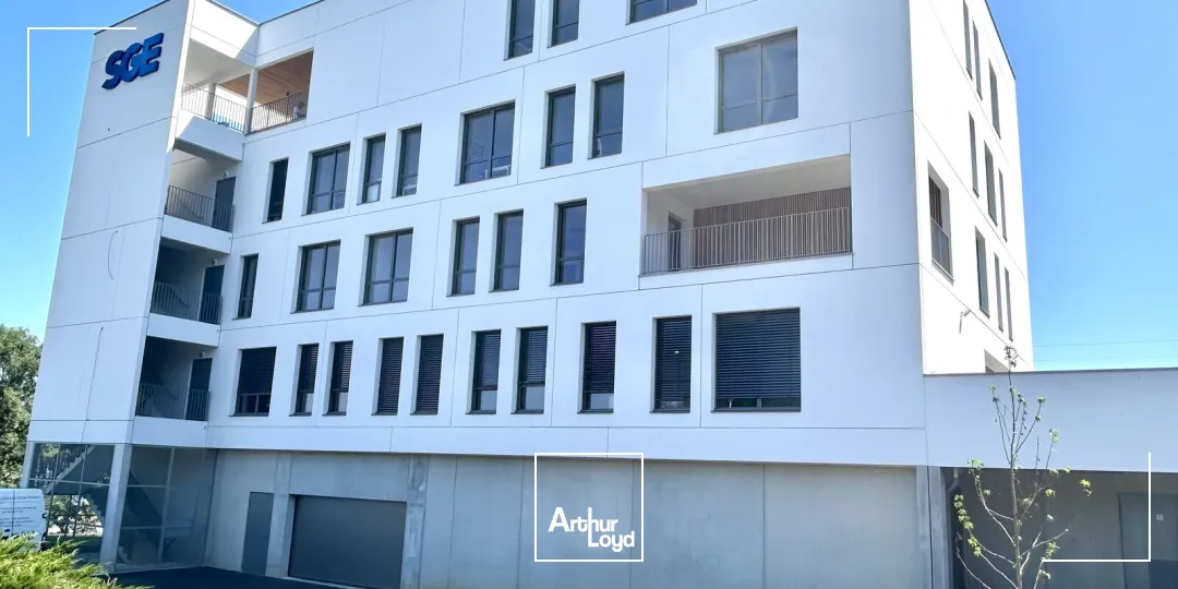 Bureaux neufs à louer de 530 m² - Artigues-Près-Bordeaux , Axe N89