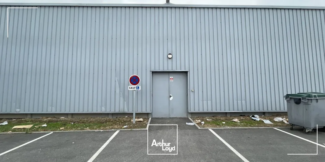 Local commercial400m2 zone commerciale E.LECLERC à Noeux les Mines