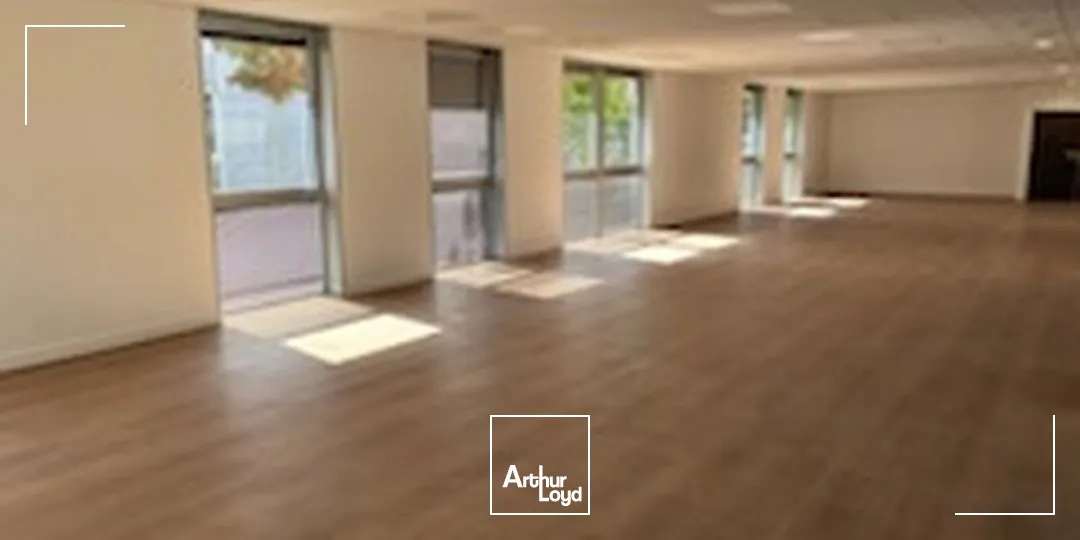 Zone de la Pilaterie - HUB DE MARCQ - Bureaux à Louer - Avec Parkings