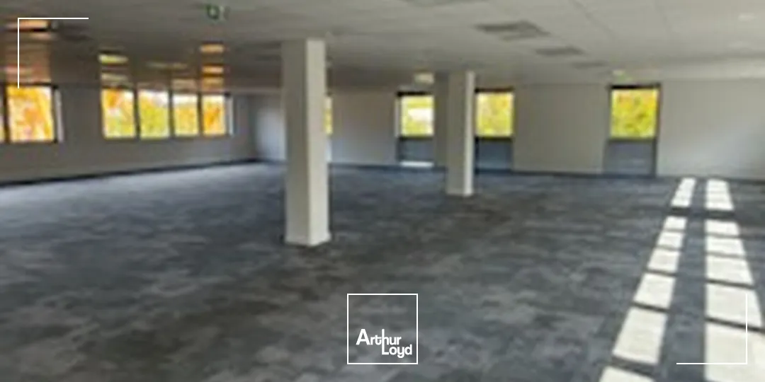 Zone de la Pilaterie - HUB DE MARCQ - Bureaux à Louer - Avec Parkings