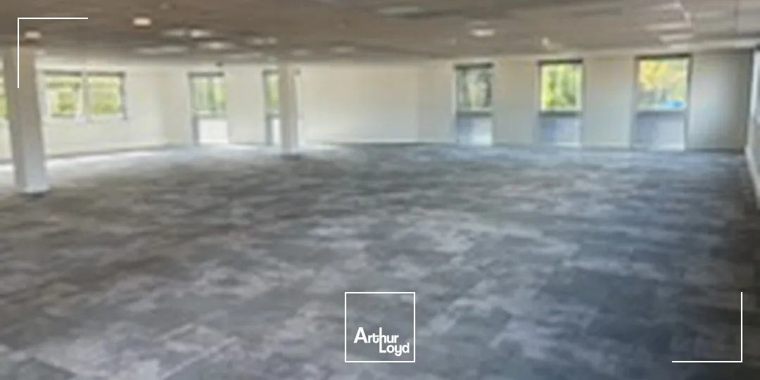 Zone de la Pilaterie - HUB DE MARCQ - Bureaux à Louer - Avec Parkings
