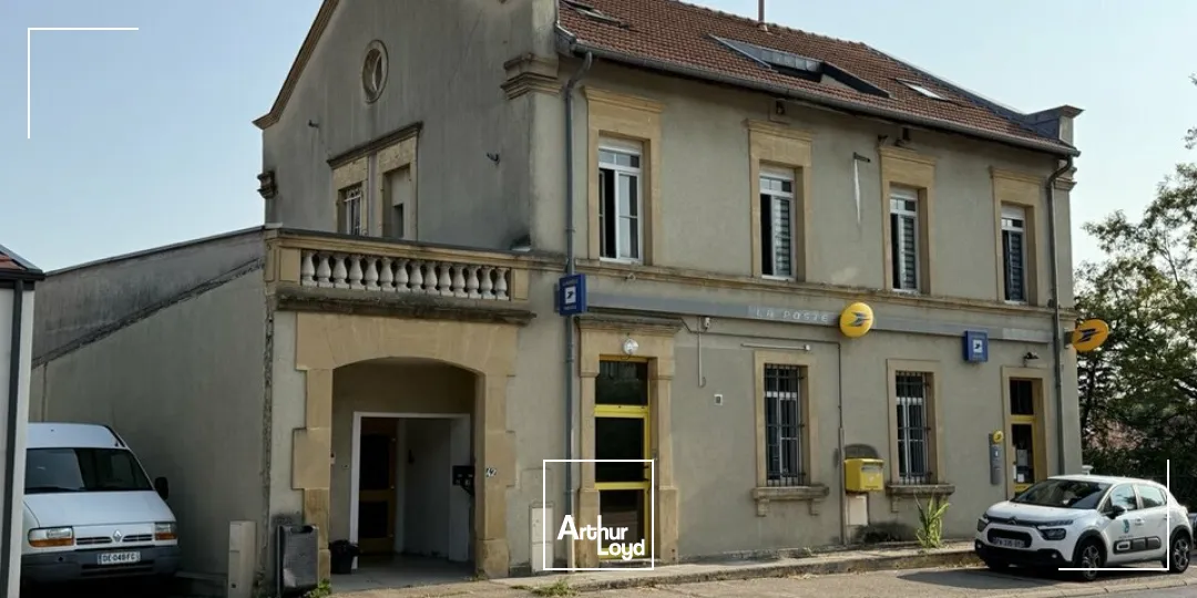 LOCAL COMMERCIAL à LOUER de 85.99 m²