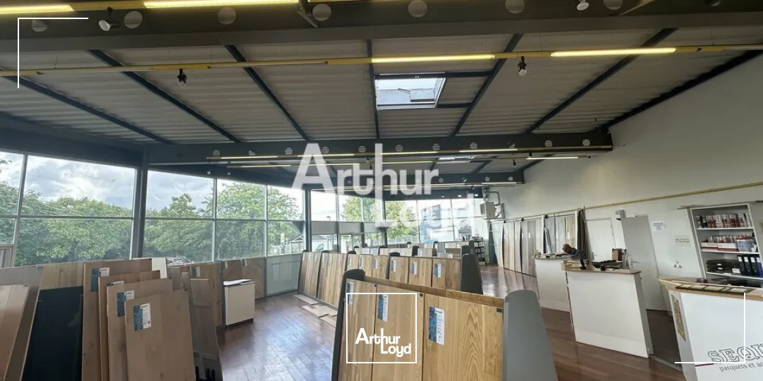 Très belle visibilité, au sein d'une zone commerciale très attractive de Rennes