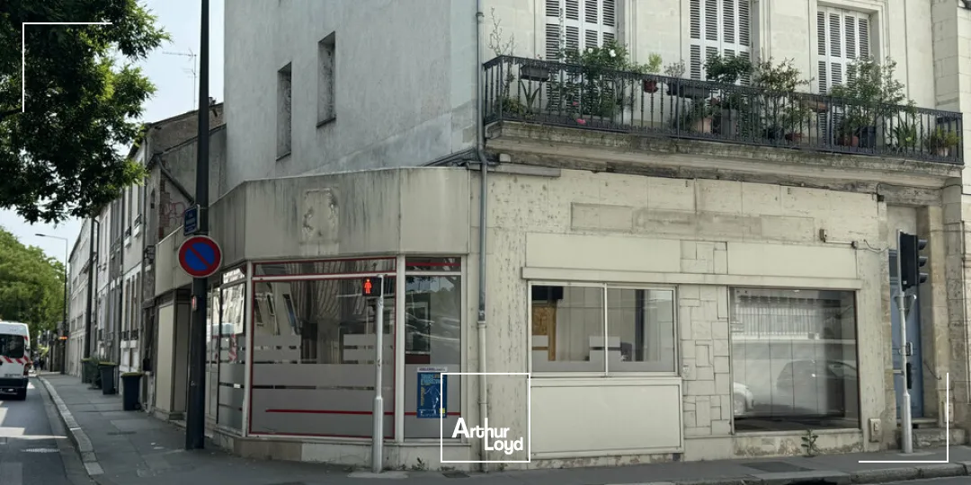 TOURS MIRABEAU BUREAU COMMERCIAL A VENDRE 90 m² - BELLE VISIBILITE