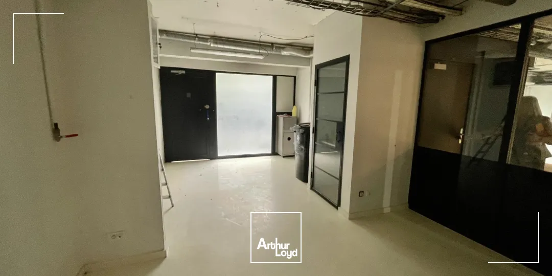 Locaux commerciaux à louer à ROUEN 76000