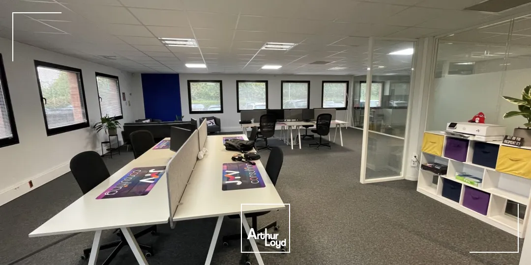 Parc Europe - Bureaux lumineux à louer - 190 m² fonctionnels avec parkings à Marcq-en-Baroeul