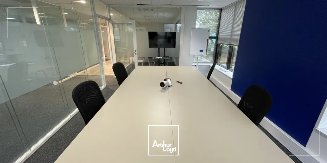 Parc Europe - Bureaux lumineux à louer - 190 m² fonctionnels avec parkings à Marcq-en-Baroeul