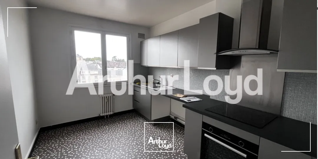 Bureaux - 98 m² - Location - Caen