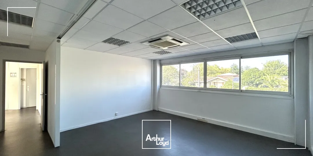 Plateaux de bureaux à louer - Lormont au pied du tram A