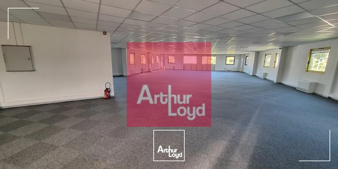 AUBIERE LA PARDIEU A LOUER BUREAUX EN ETAGE 285M²
