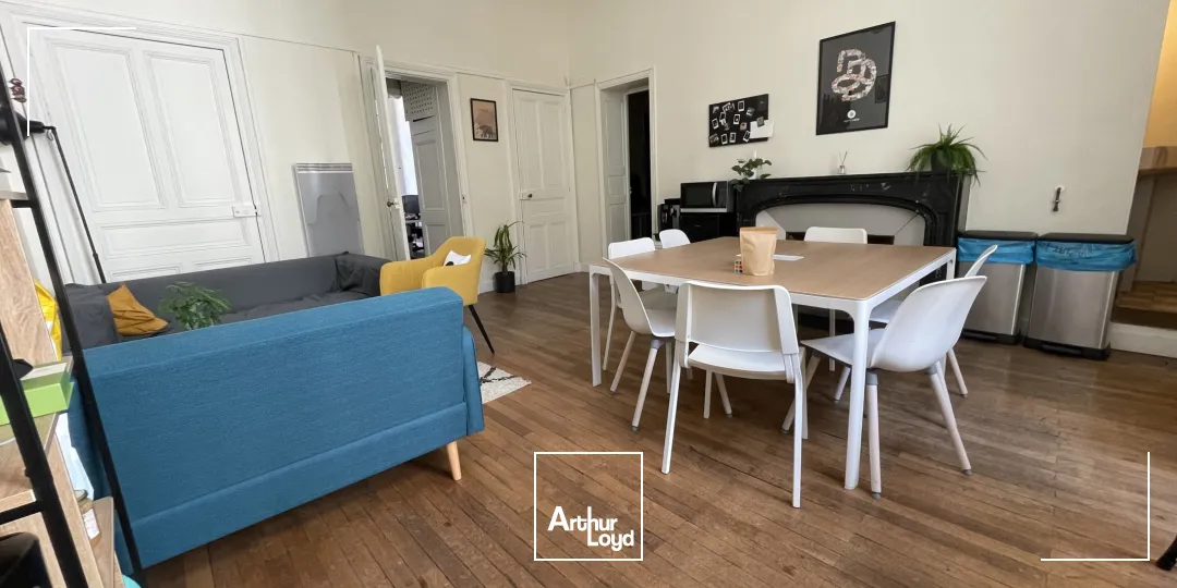 BUREAUX A LOUER -140 M²- PROCHE PLACE ROYALE NANTES