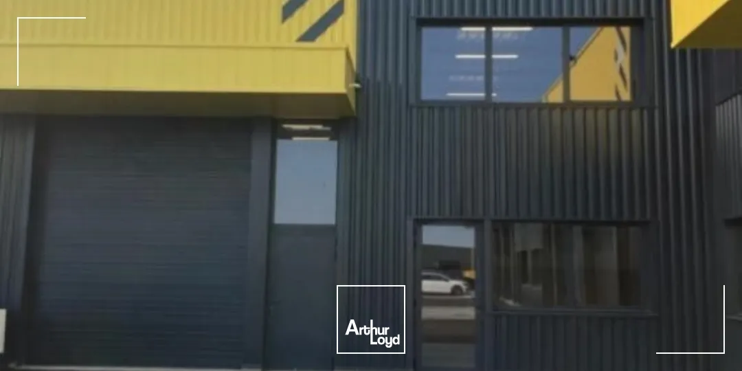 Local d'activité neuf, à vendre sur la commune de Frans, au sein d'un parc d'activité dynamique.