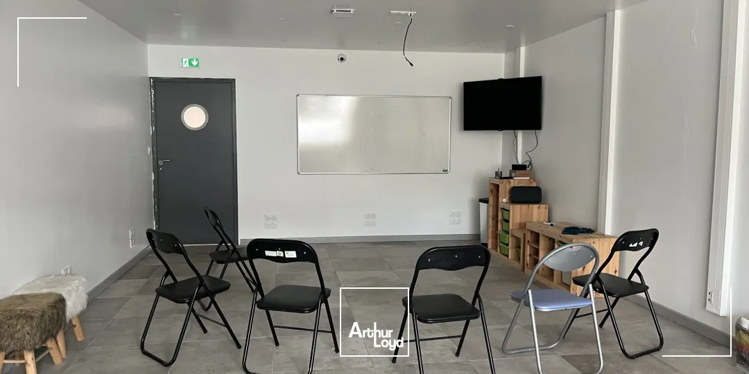 Parc des Province à Olivet - cellule mixte activités et de bureaux - 216 m2 - Location