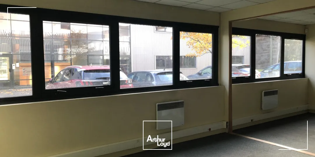 Cellule d'activités à louer - 287 m2 - Est Métropole