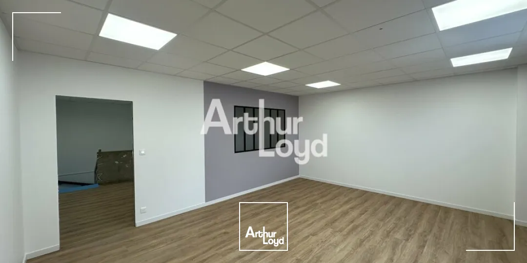 LIFFRE - LOCAL D'ACTIVITE A VENDRE - 300 M²