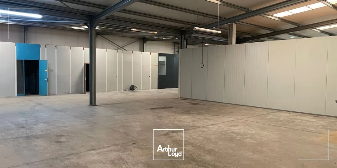 A LOUER LOCAL D'ACTIVITE 686 M2 COMPIÈGNE ZAC DE MERCIÈRES