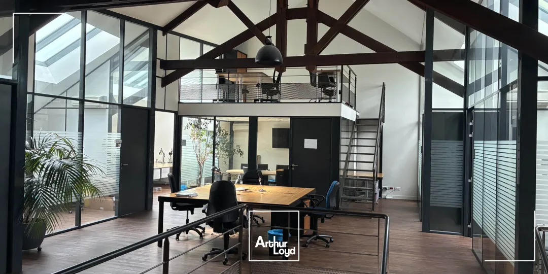 A VENDRE/ A LOUER - IMMEUBLE BUREAUX - ILE DE VERSAILLES - ERDRE