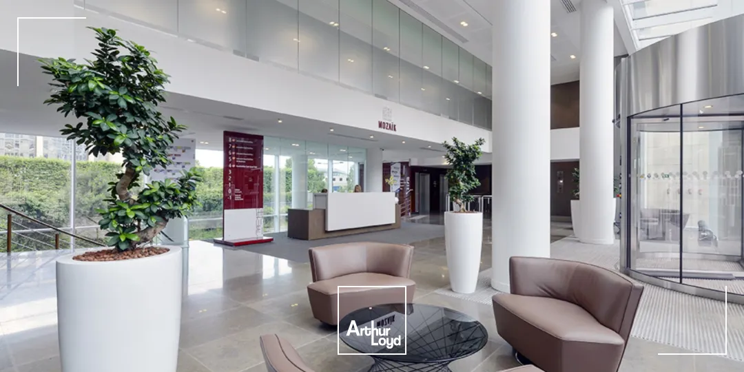 Mozaïk, bureaux lumineux et flexibles dans un immeuble de services, à Rueil sur Seine