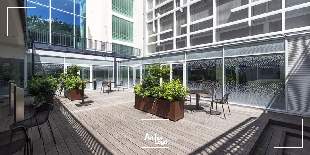 Mozaïk, bureaux lumineux et flexibles dans un immeuble de services, à Rueil sur Seine