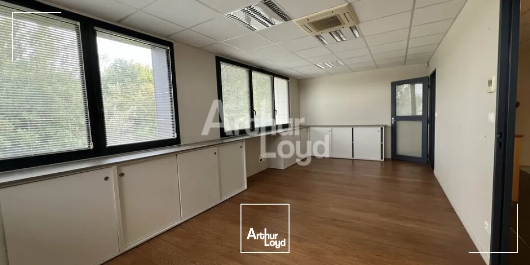 CESSON SEVIGNE - BUREAUX A LOUER - 115 M²
